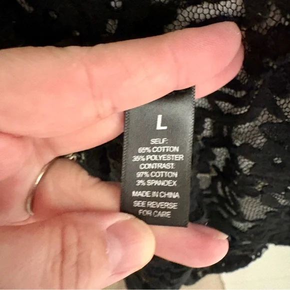 BKE Boutique Lace Vest K3 - Picture 8 of 8